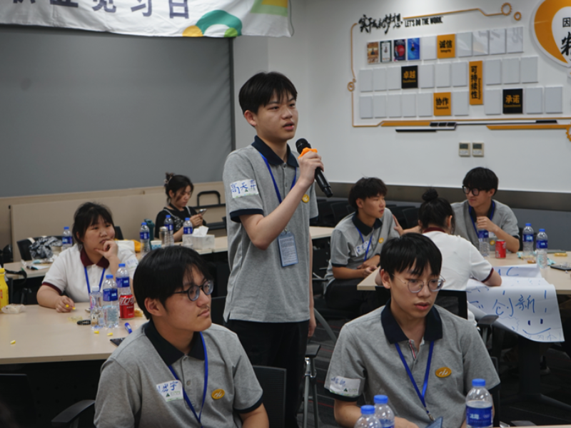 船舶工程学院组织焊接专业学生前往卡特彼勒(中国)机械部件有限公司参加“职业见习日”活动