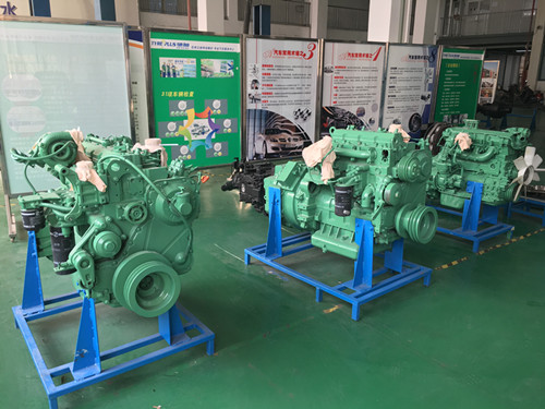 汽车工程系引进一批商用车实训设备