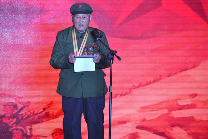 1490248003075038921.jpg 20151111151322413002.jpg