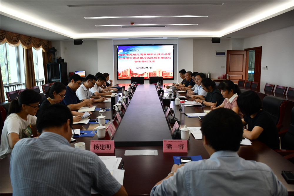 1596789476875095572.jpg DSC_6531.jpg