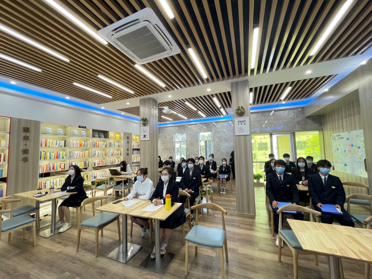 学校开展“我们的节日•清明节”主题教育活动之青春诗会