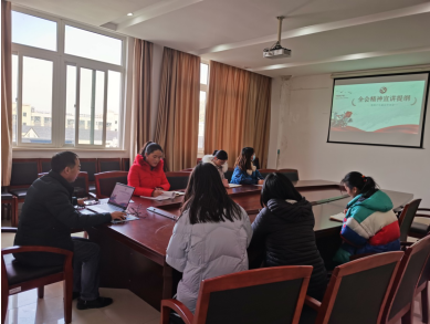 深入学习贯彻党的十九届五中全会精神 —学院党总支副书记讲党课