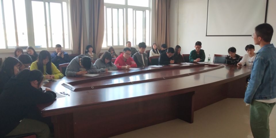 青春飞扬,唱得响亮